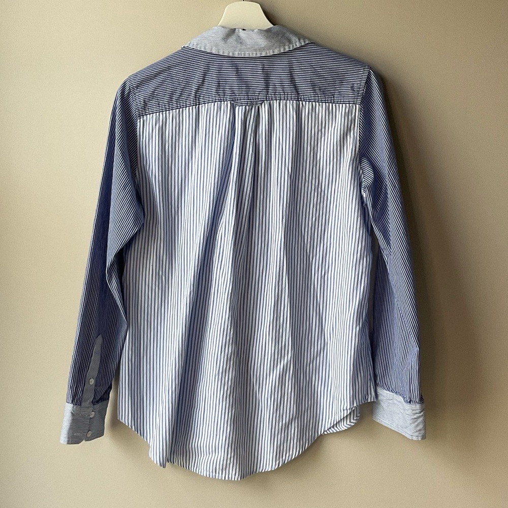Vineyard Vines Women’s ButtonUp Blue Striped Top Size 8 - Picture 4 of 5